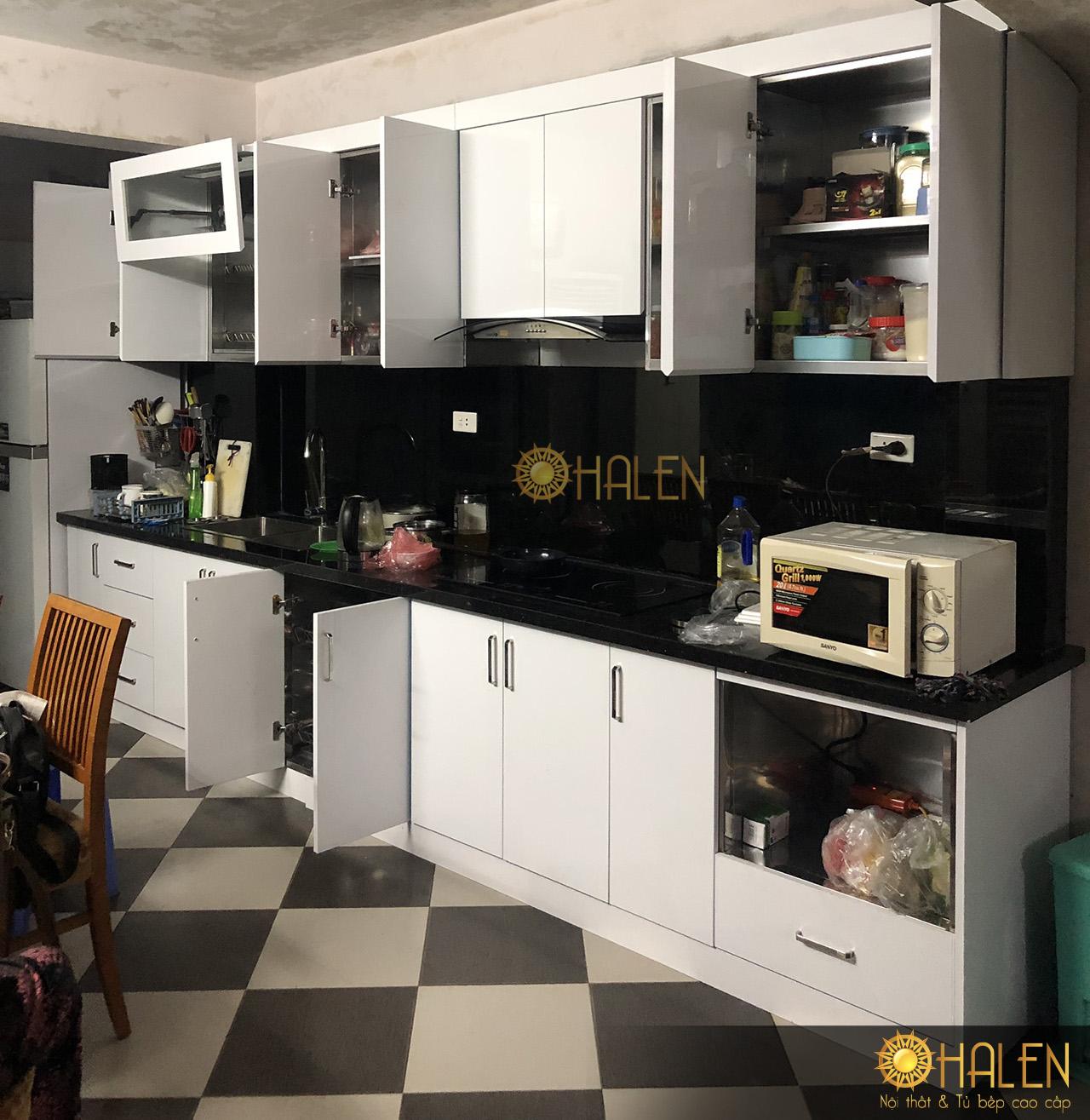 Với thiết kế thông minh của Ohalen mang lại sự hiện đại, trẻ trung và đầy đủ tiện nghi cho căn bếp nhỏ nhắn