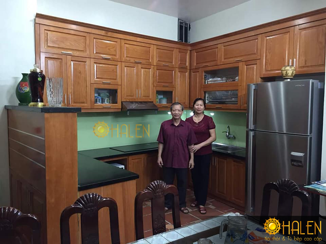 Công trình tủ bếp sồi Nga tại Ba Đình , HN gia đình chú Phúc