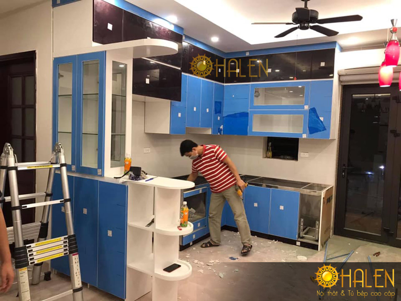 Tủ bếp tại Cầu giấy - Lắp đặt hoàn thiện và bàn giao tủ bếp thùng inox cánh Acrylic cho gia chủ