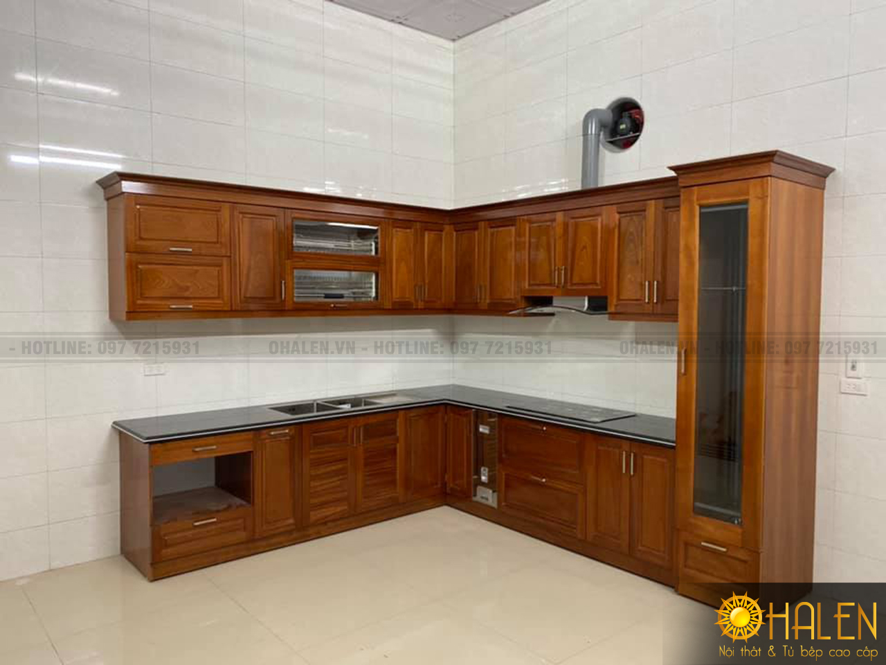 Nội thất OHALEN cung cấp các mẫu tủ bếp gỗ xoan đào đẹp có thiết kế tủ rượu sang trọng