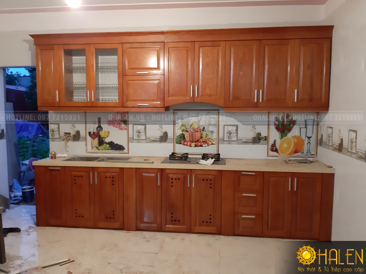 Hình ảnh tủ bếp sồi Nga thi công hoàn thiện cho gia đình anh Minh tại Kim Ngưu - Hai Bà Trưng, Hà Nội
